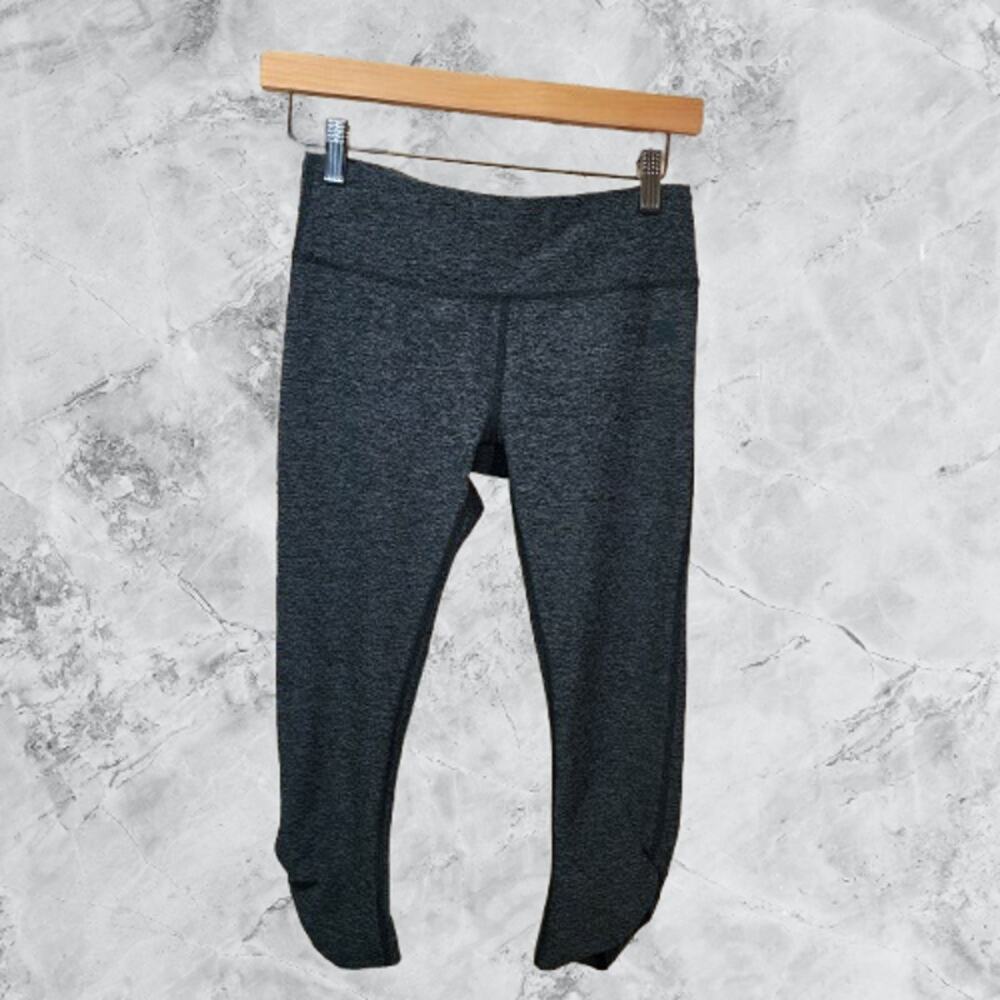 North Face Women's Cropped Legging Ruched bottoms Small Blue Heather